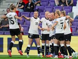 王宝山：目标率广东队实现省港杯三连冠